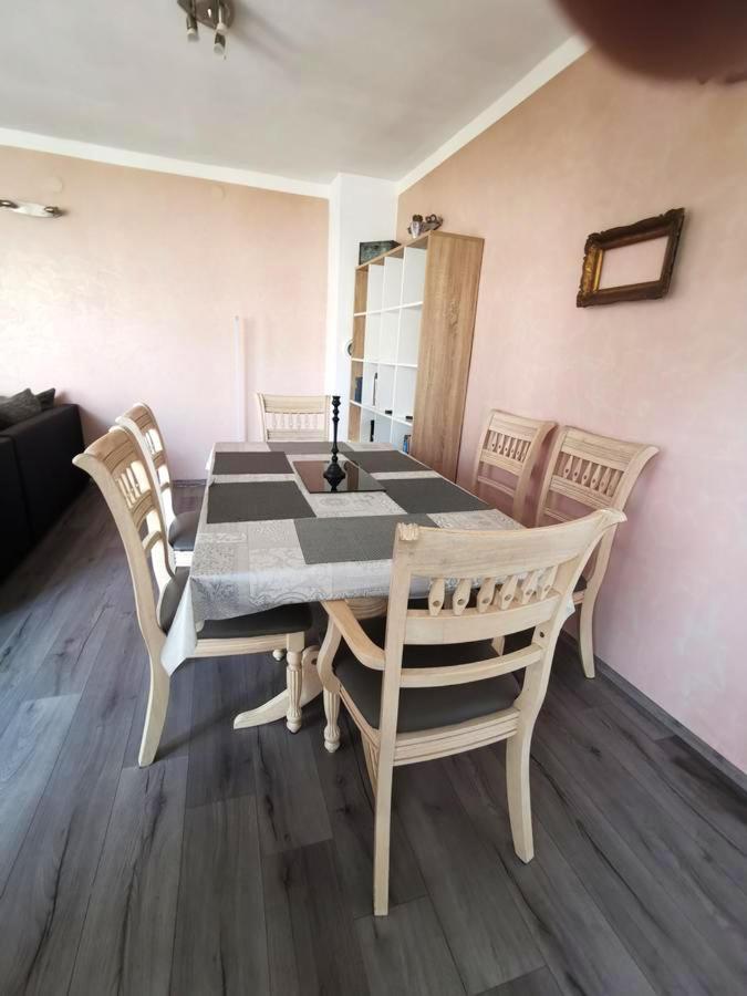 Spacious In Pula