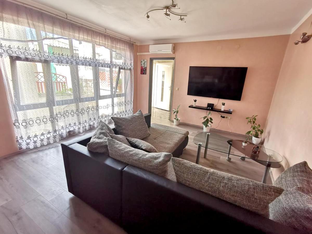 Spacious In * Pula