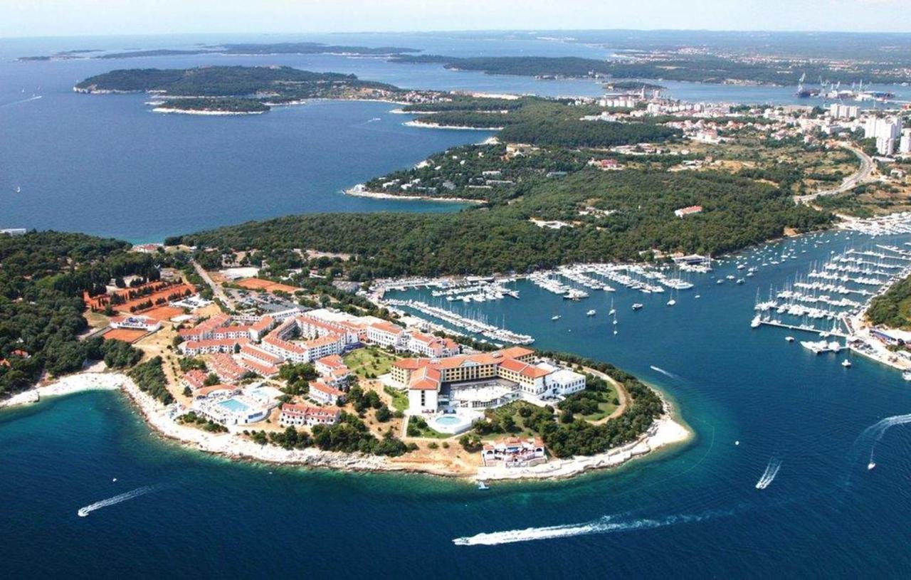 Apartman Spacious In Pula