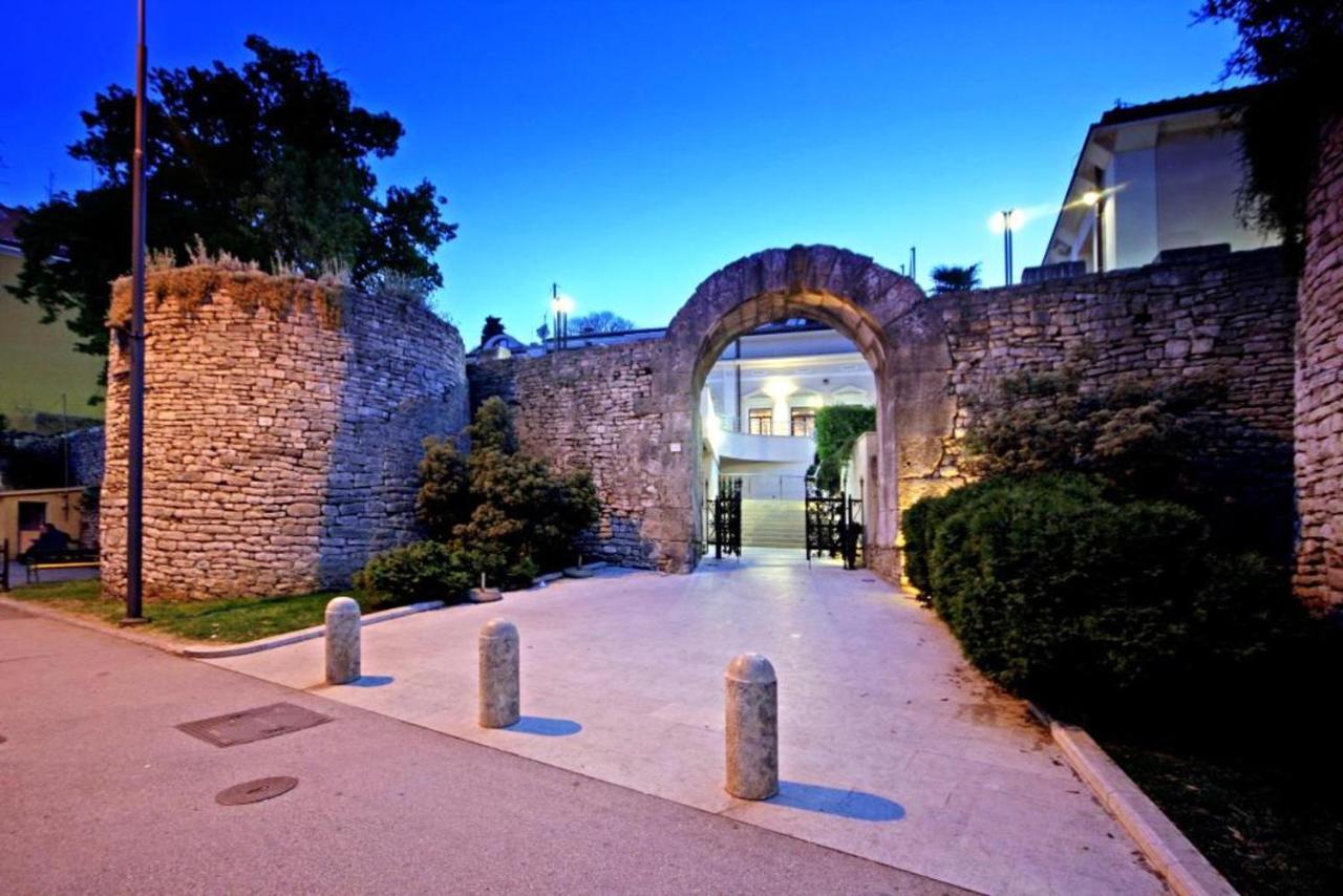 Spacious In Pula