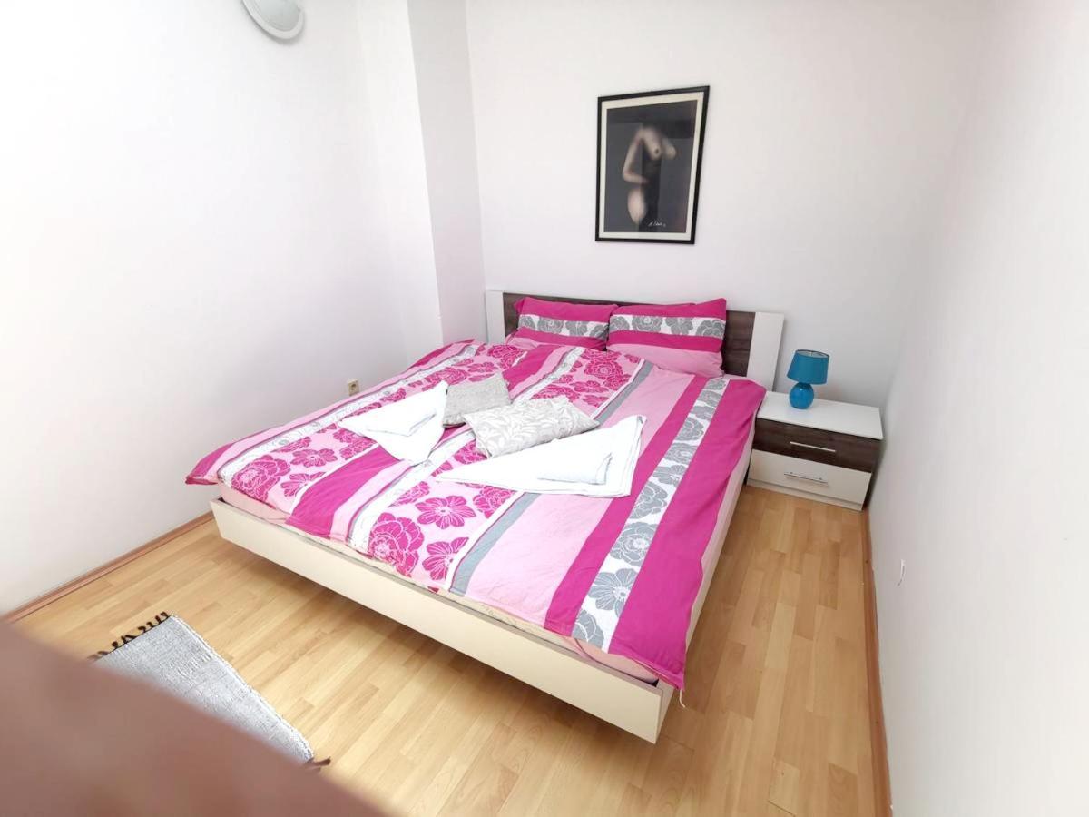 Spacious In Apartman *